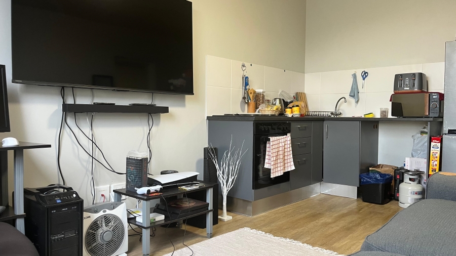 To Let 1 Bedroom Property for Rent in Pinelands Western Cape